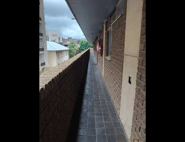 2 BEDROOM APARTMENT FOR SALE IN ARCADIA